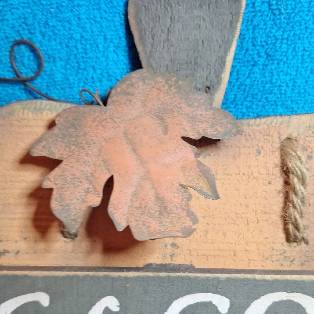 Rustic Pumpkin Welcome Sign Wood and Metal